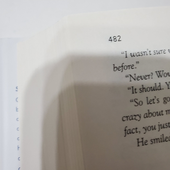 NWT Nicholas Sparks See Me Hardback book 📙📖 - Picture 4 of 8